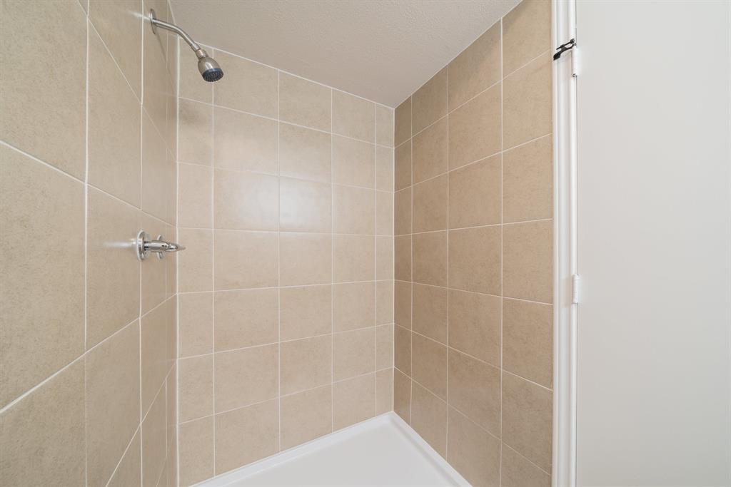 Burgundy Hill Add - Residential Lease