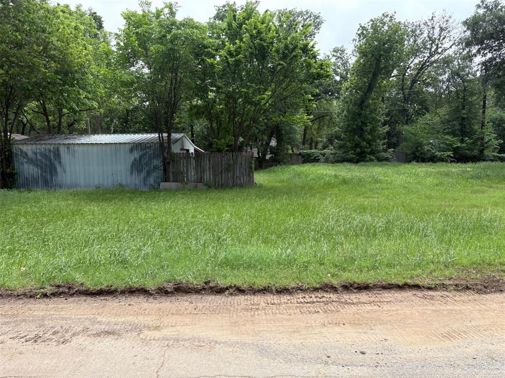 1752 Highland Drive W