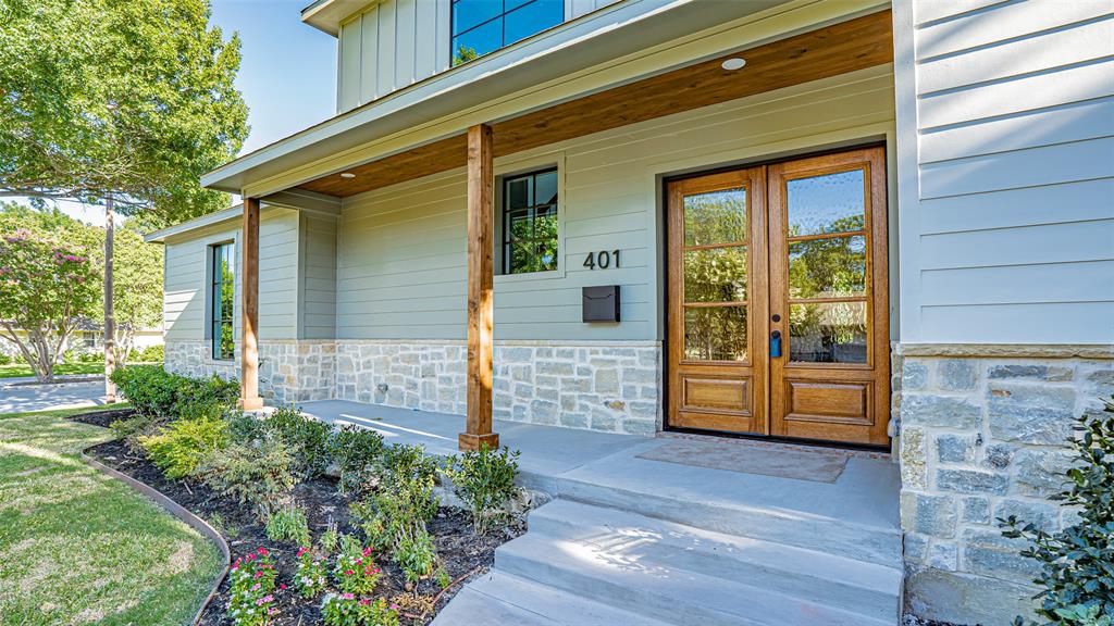 401 Crestover Circle