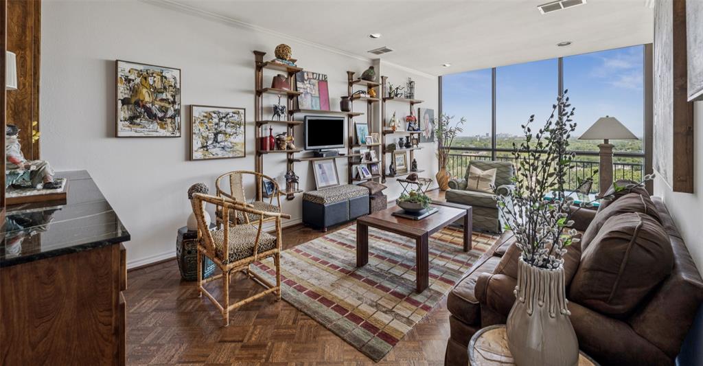 6335 W Northwest Highway 1417