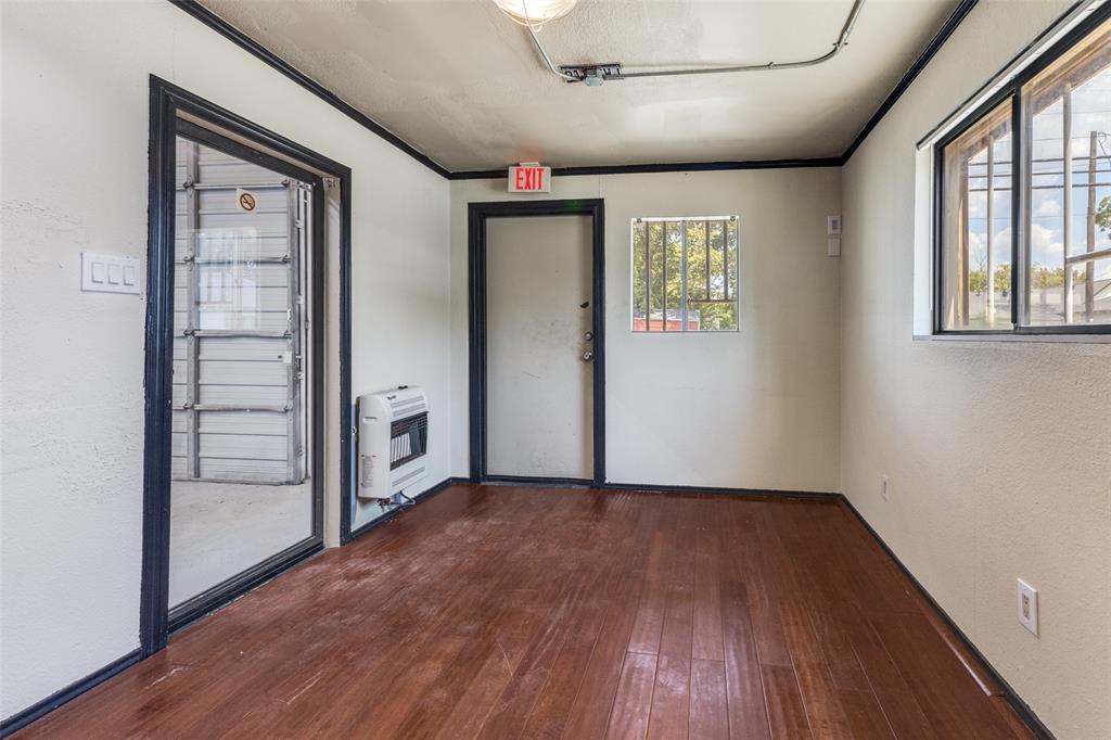 Forney Rev - Commercial Sale