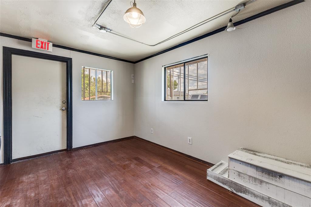 Forney Rev - Commercial Sale