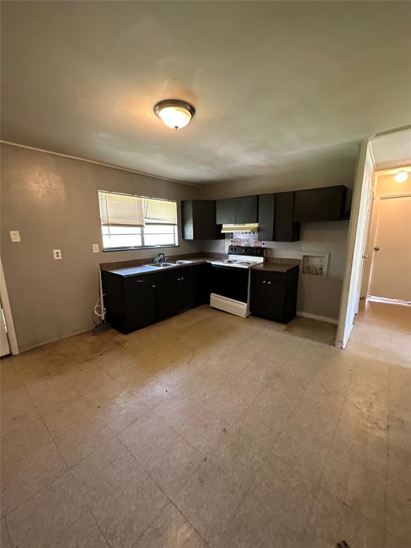 Monica Park 05 - Residential