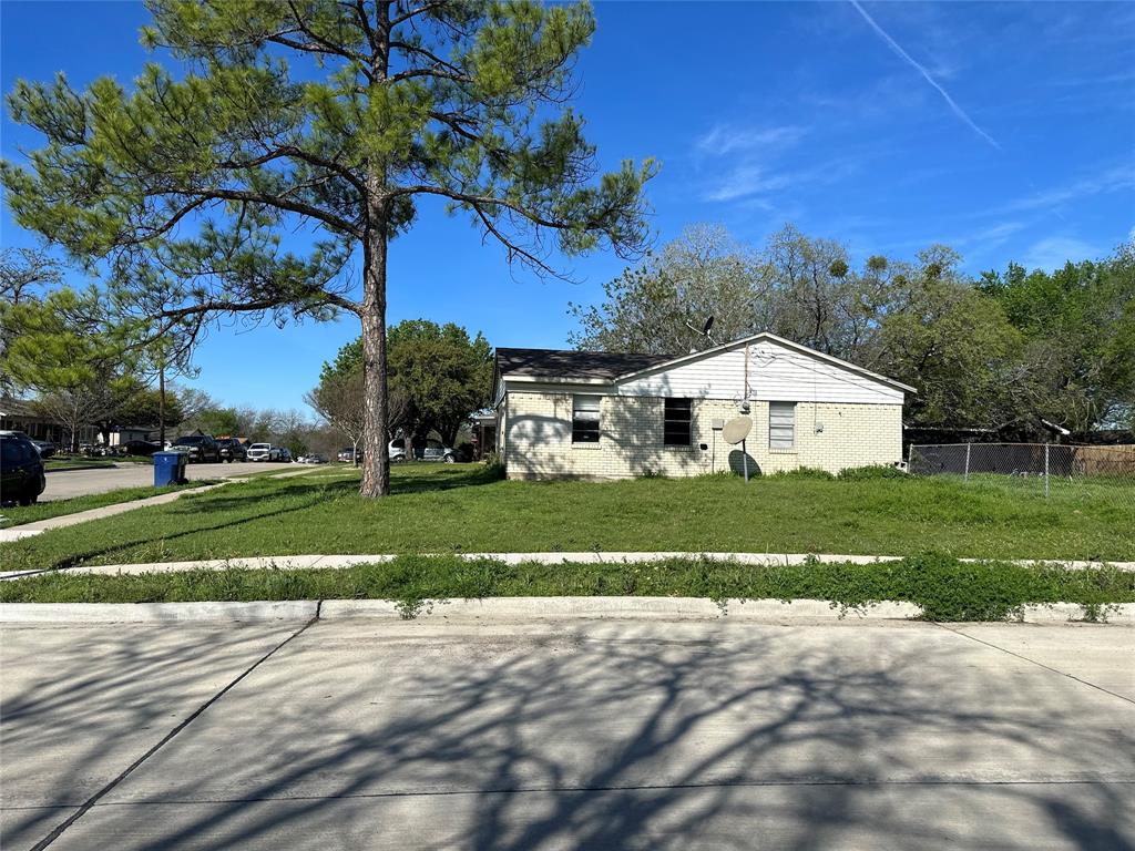 Monica Park 05 - Residential