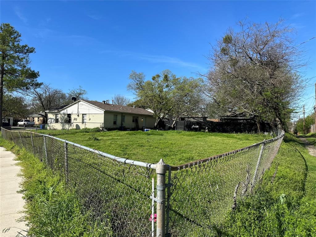 Monica Park 05 - Residential