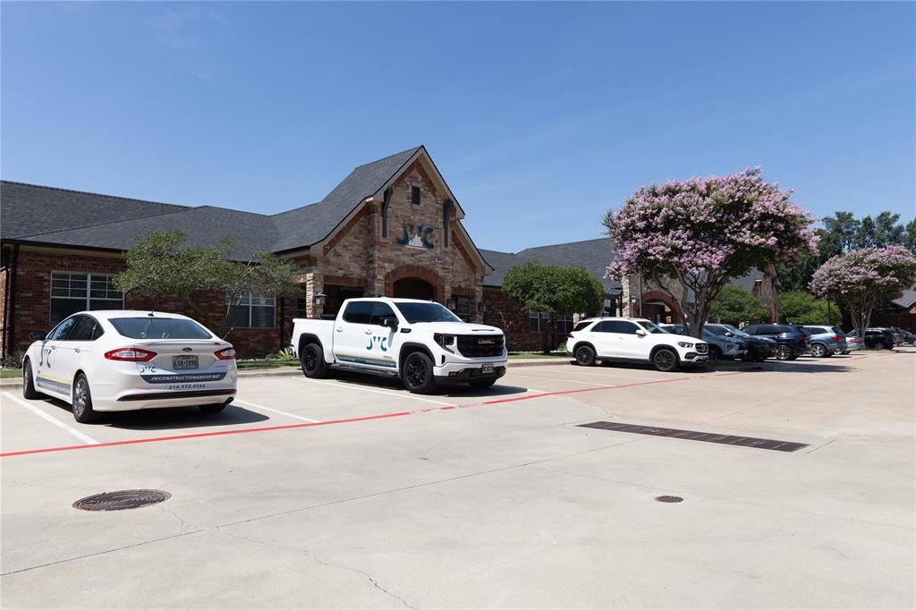 515 W Southlake Boulevard A1