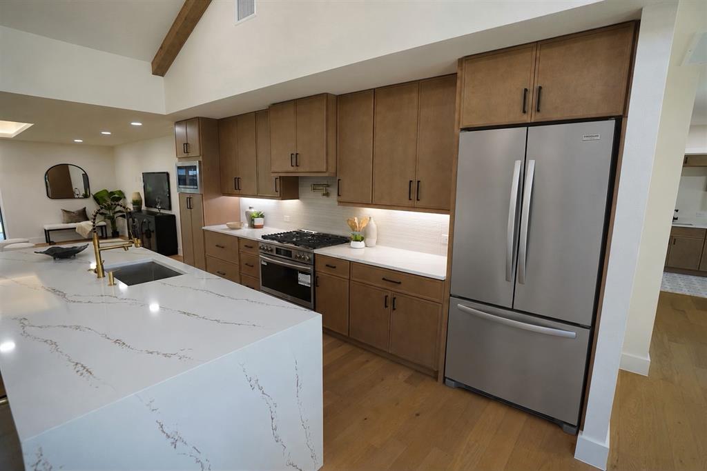 Glen Cove Inst 03 - Residential
