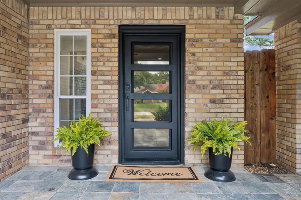 511 Holliday Lane