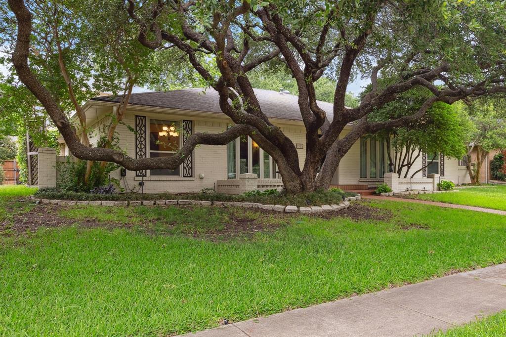 1905 Rustic Drive