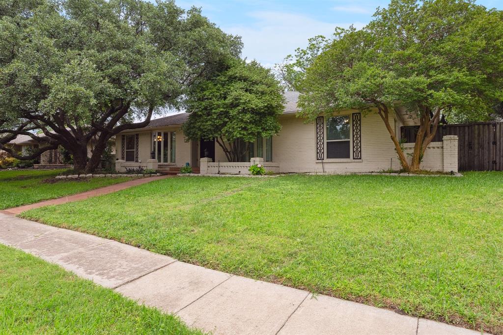 1905 Rustic Drive