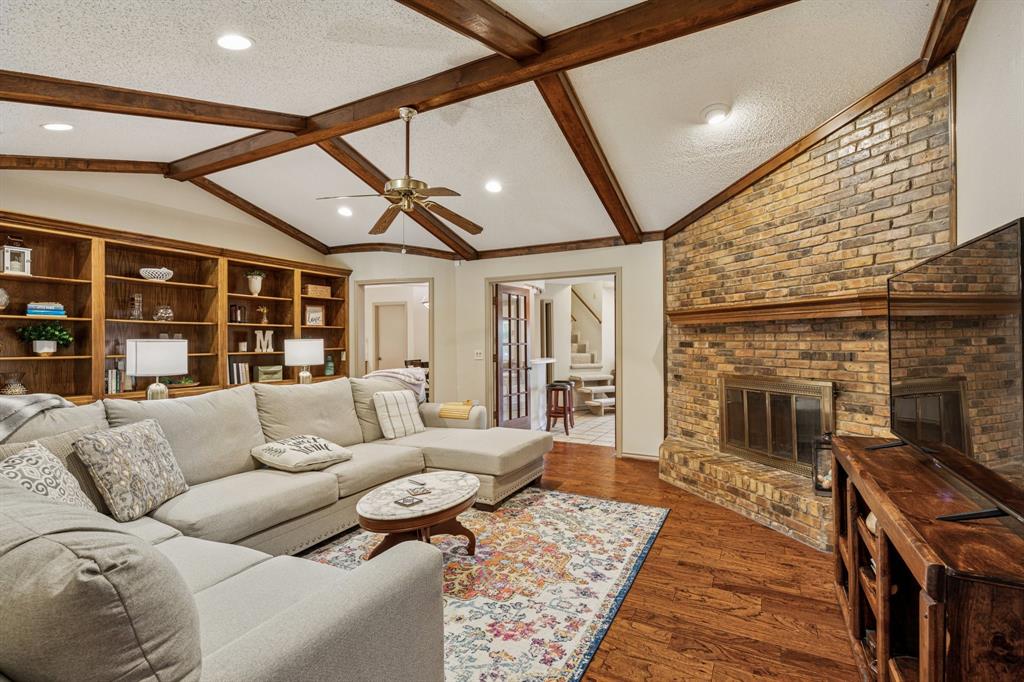 1905 Rustic Drive