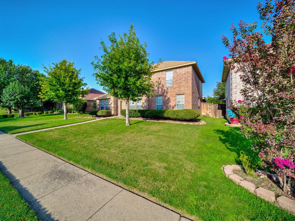 1139 Hampshire Lane
