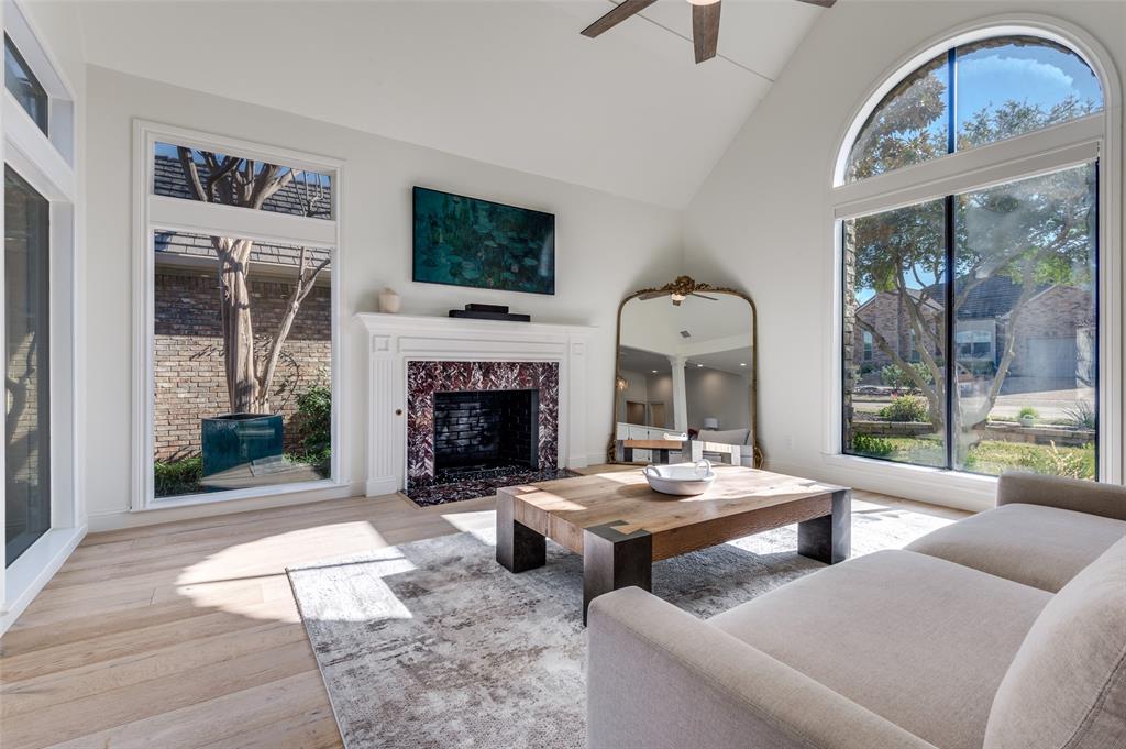 1509 Travis Circle S