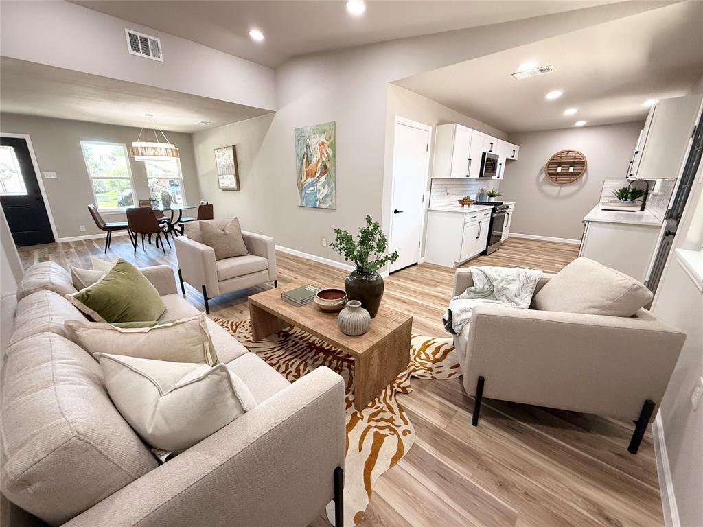 2005 Brentwood Lane