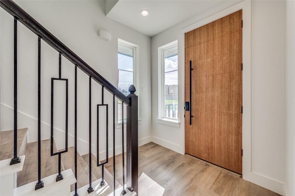 13325 Bee Street 301