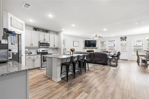 804 Feather Edge Drive Springtown TX 76082