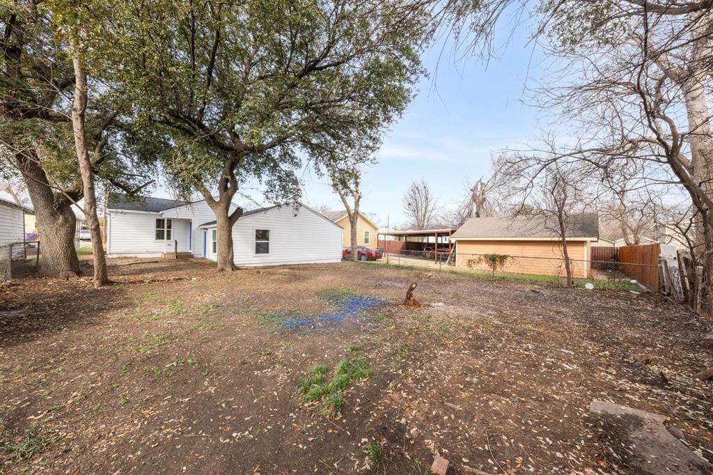 Bluebonnet Lawn - Residential