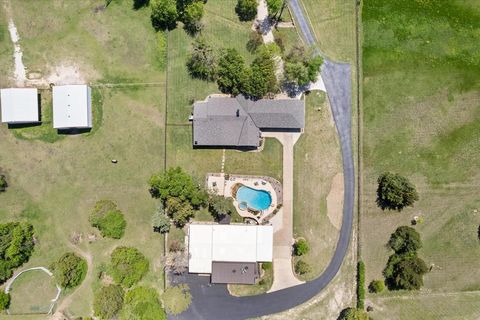 911 Belmont Drive Midlothian TX 76065