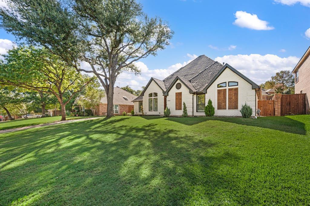 2905 Crestline Drive