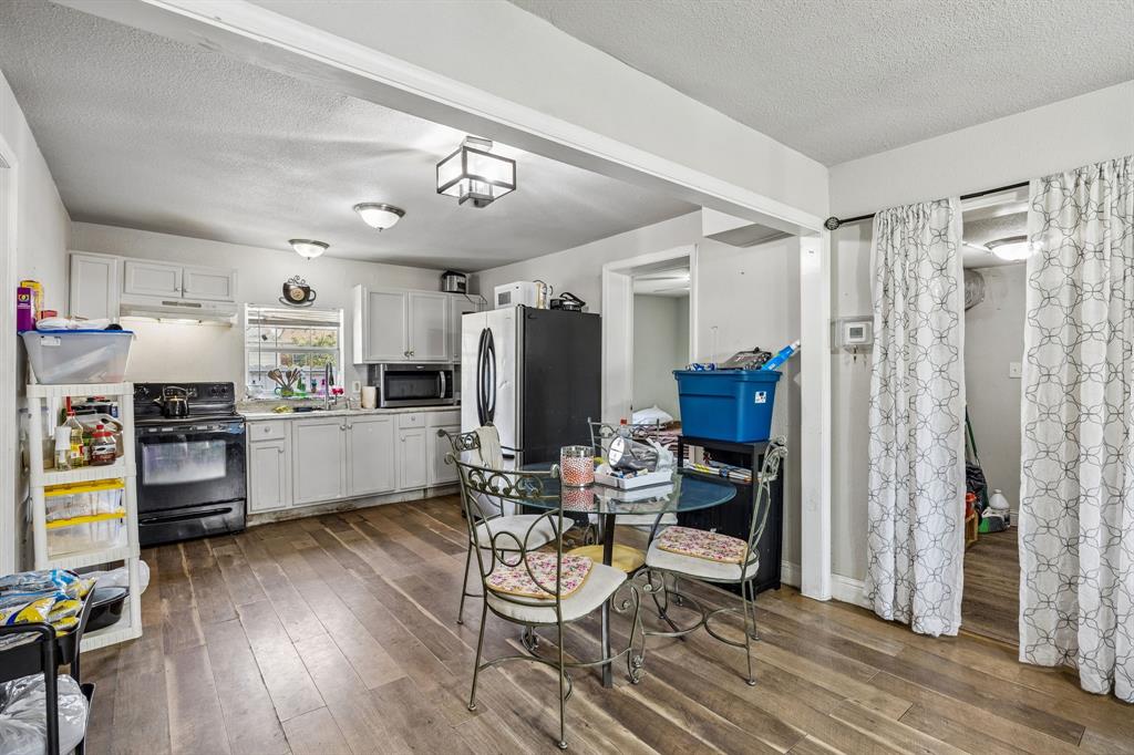 Bohny Gastons - Residential