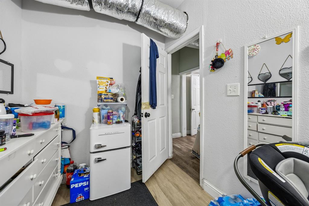 Bohny Gastons - Residential