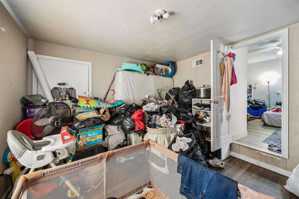 Bohny Gastons - Residential