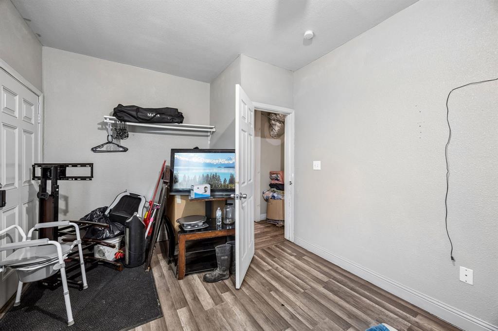 Bohny Gastons - Residential