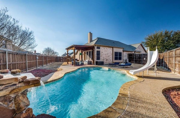 2480 DEERWOOD DR, LITTLE ELM, TX 75068 - Image a61a8b8d6b23ab0e3b1efaa68bb0ba01/1216626676
