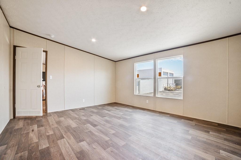 Runaway Bay Unit 5 - Residential