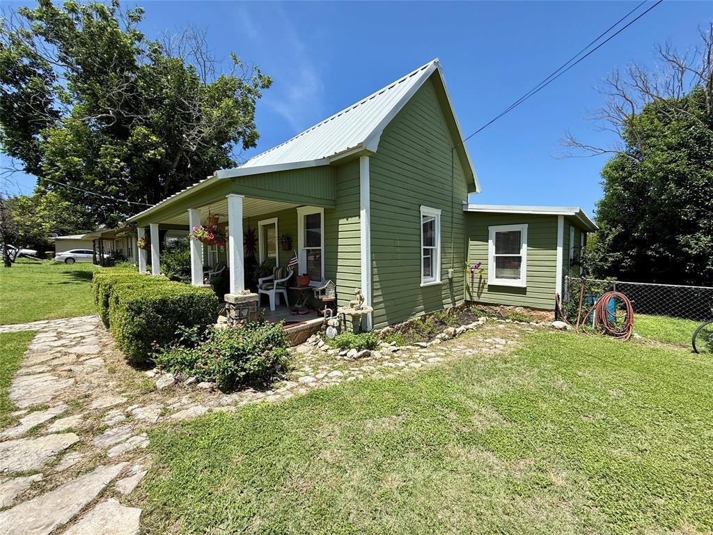 713 N Mesquite Street