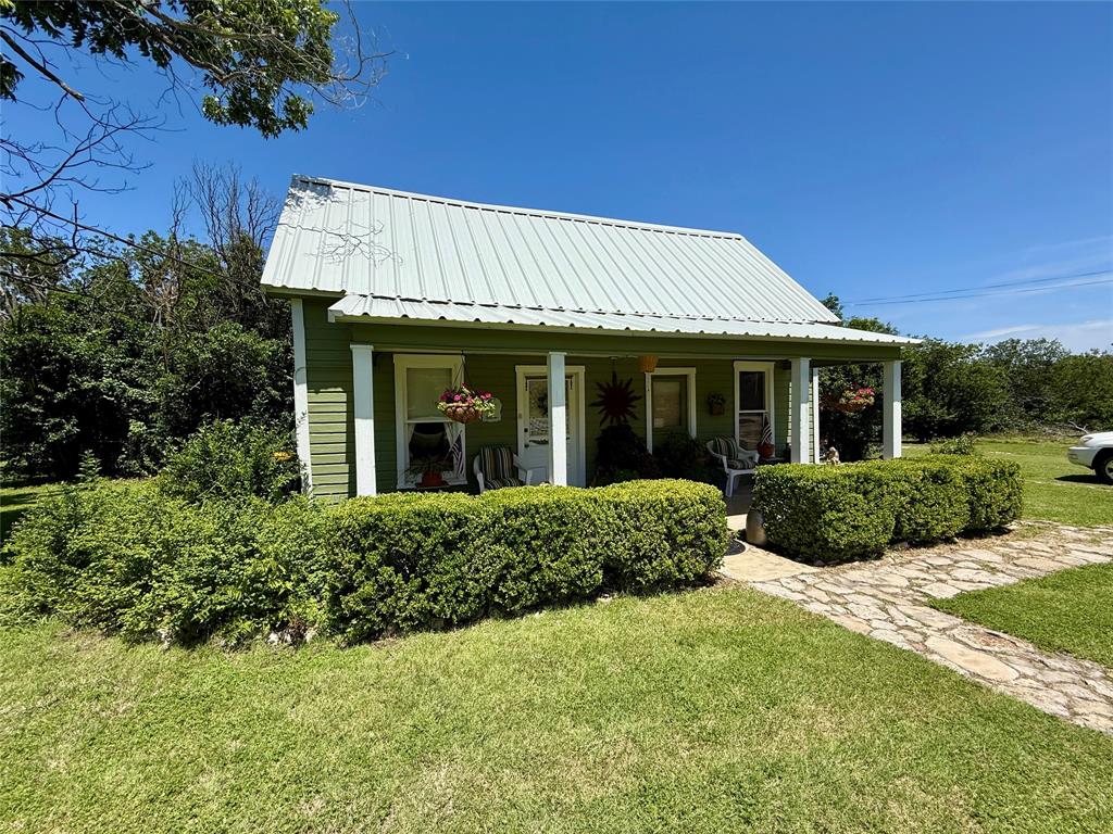 713 N Mesquite Street