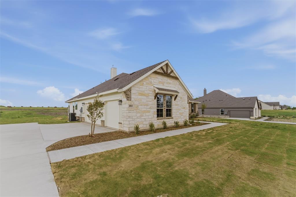 8911 County Road 623