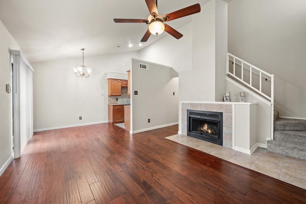 CEDAR Creek Townhomes - Residential