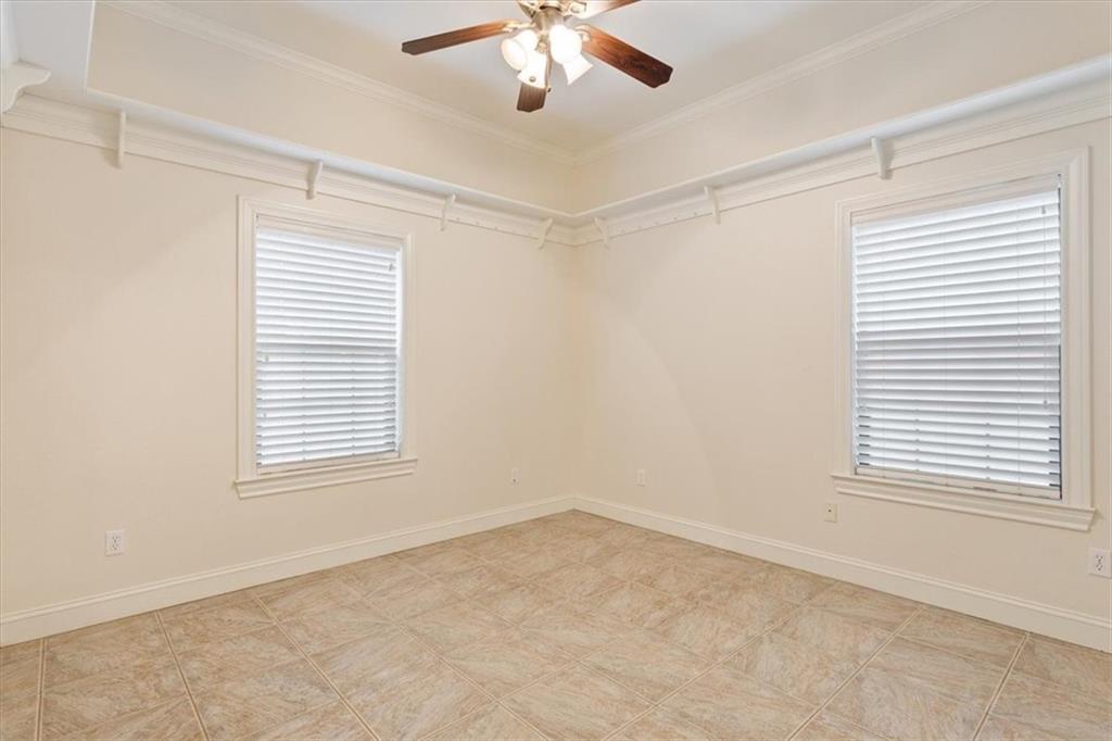 Three 17 River Oaks - Residential