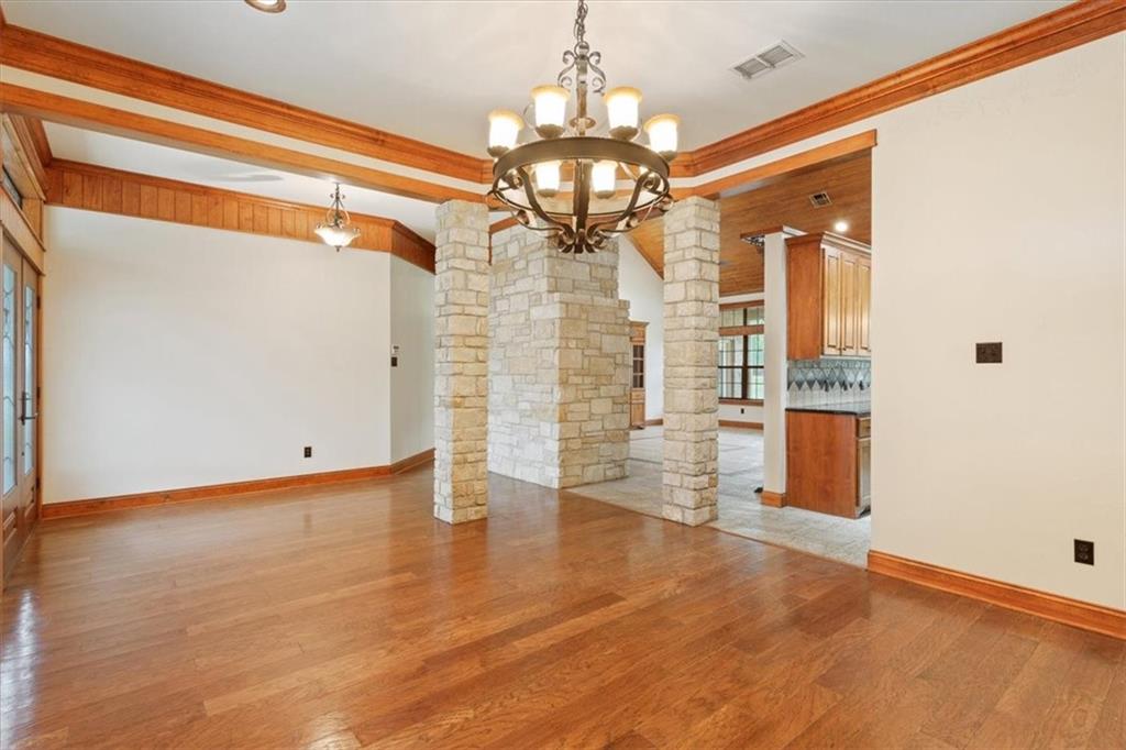 Three 17 River Oaks - Residential