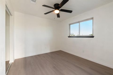 Tiny photo for 413 Horse Shoe Bend, Mesquite, TX 75149 (MLS # 21102059)