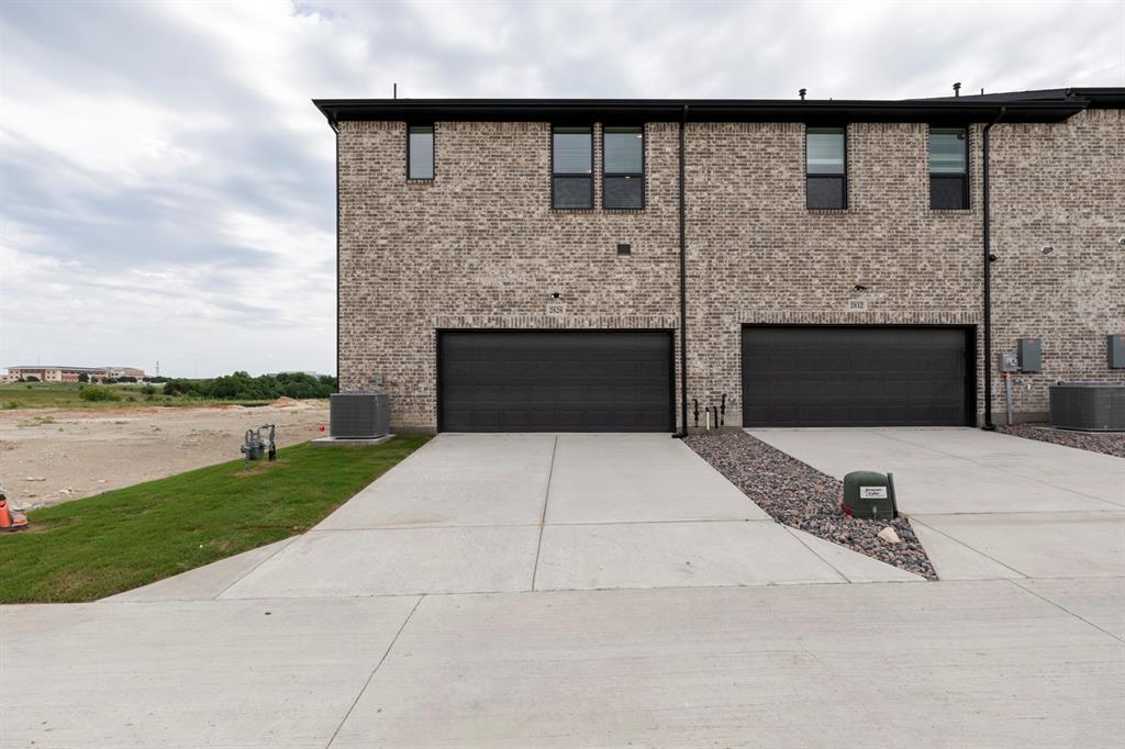 Ridgeline Towns - Residential
