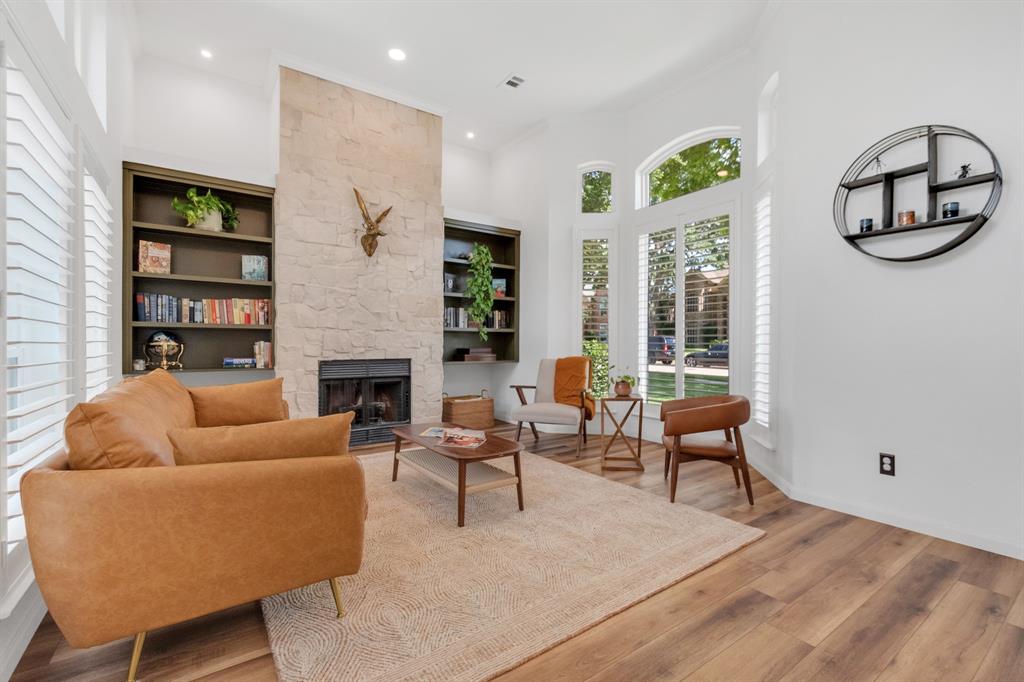 1725 Simsbury Drive