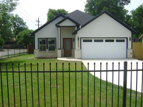 2636 Carter Avenue Fort Worth TX 76103