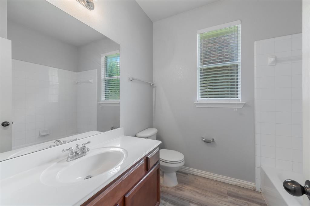 Waterfront Enchanted Bay Fwy - Residential