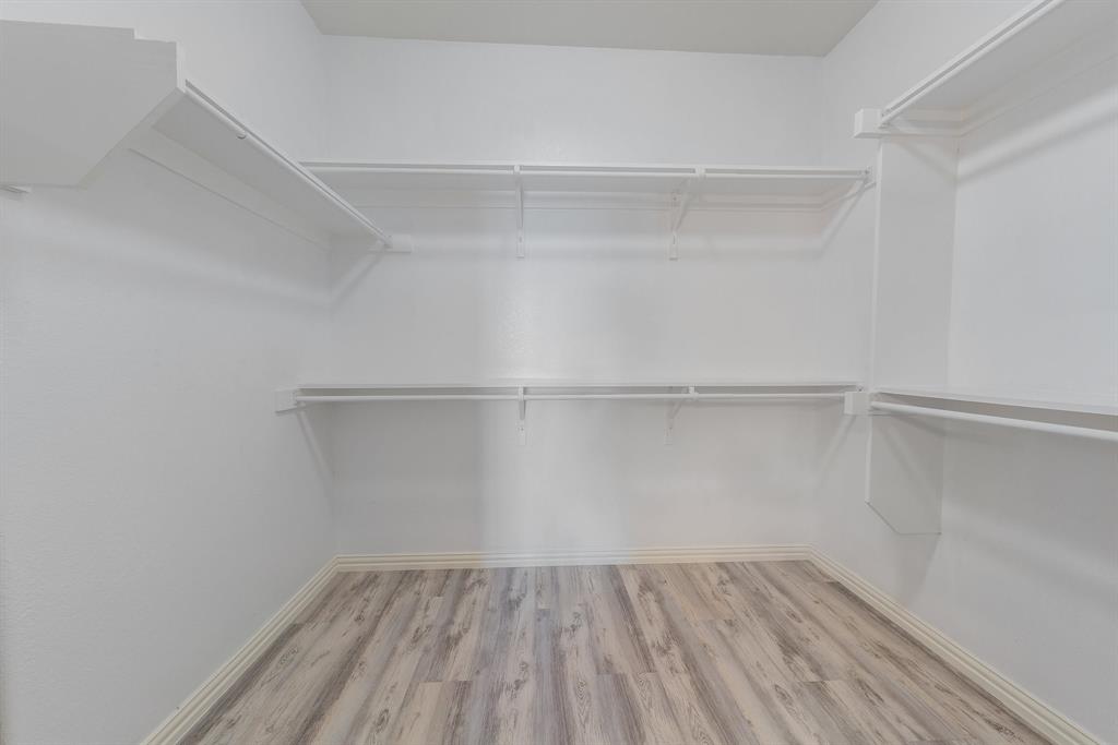 Waterfront Enchanted Bay Fwy - Residential