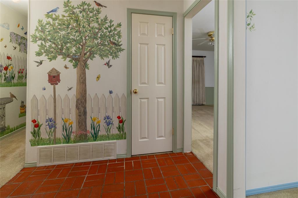 6604 Trailwood Drive