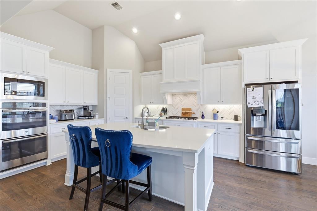 3383 Waverly Drive