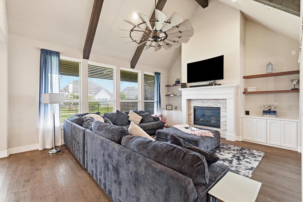 3383 Waverly Drive