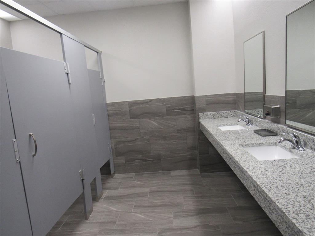 G-2237 - Commercial Lease