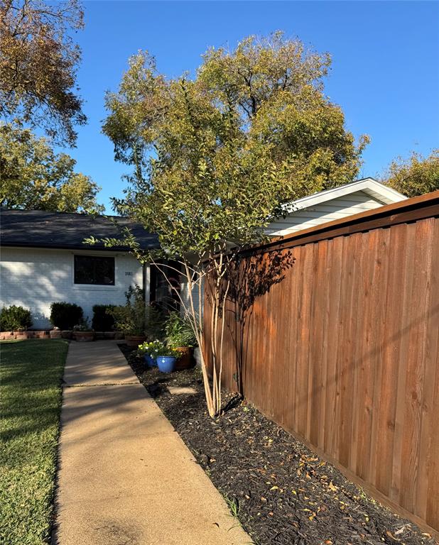 3581 Woodleigh Drive