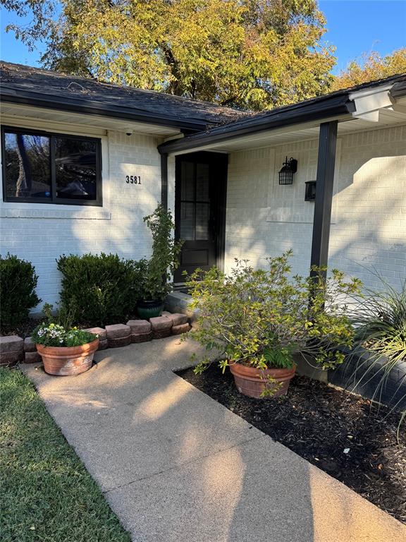 3581 Woodleigh Drive