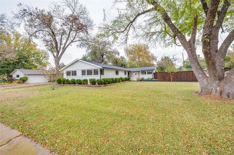 3581 Woodleigh Drive Dallas TX 75229