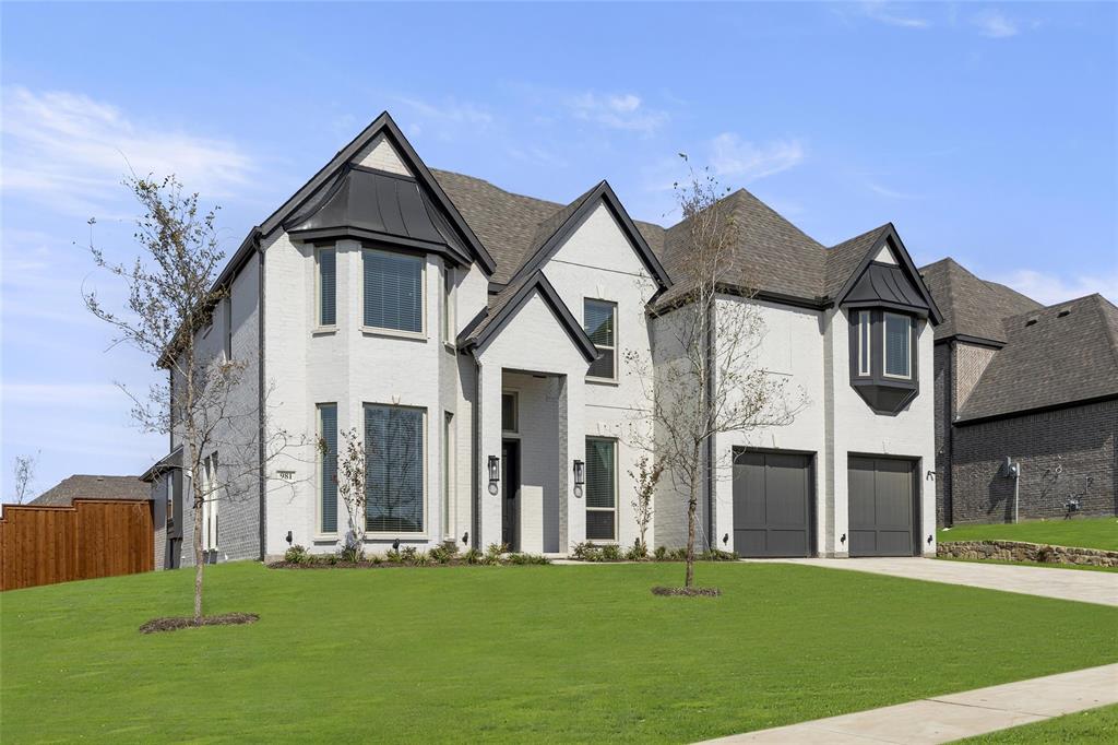 981 Stanford Lane