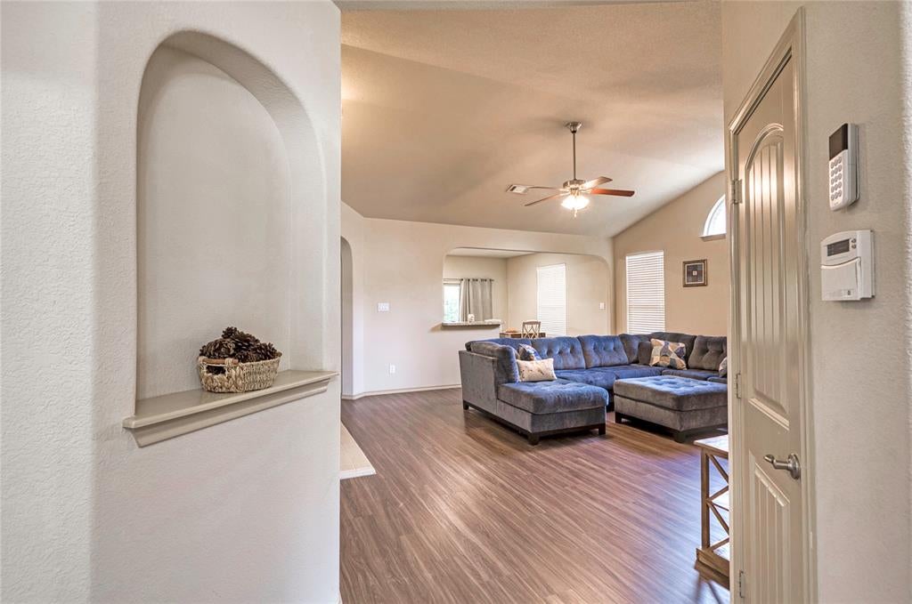 10901 Hawks Landing Road